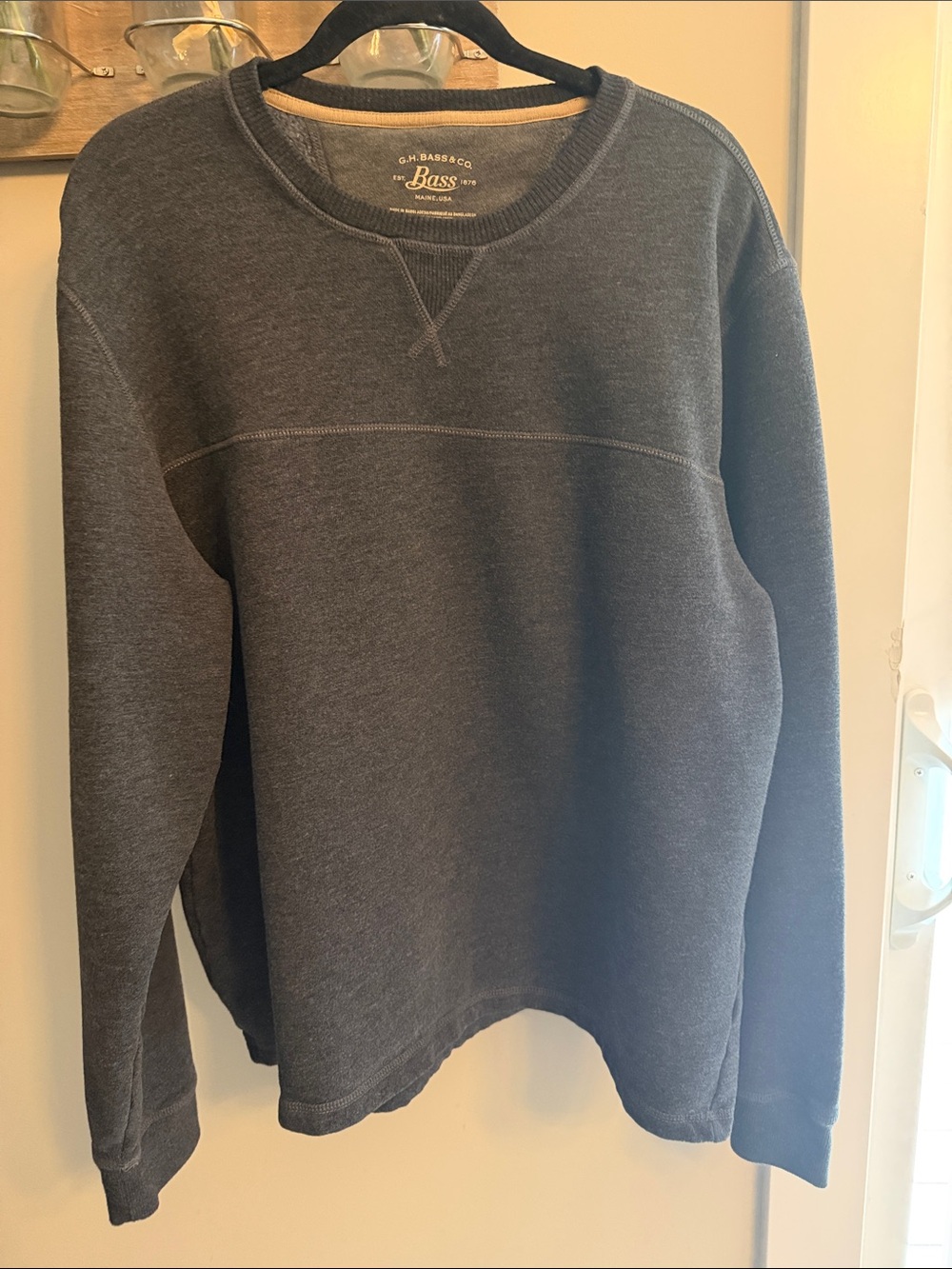 Bass Men's Charcoal Gray Crewneck Sweatshirt
